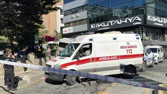 Kağıthane'de Minibüs Yayalara Çarptı: 1 Ölü, 4 Yaralı