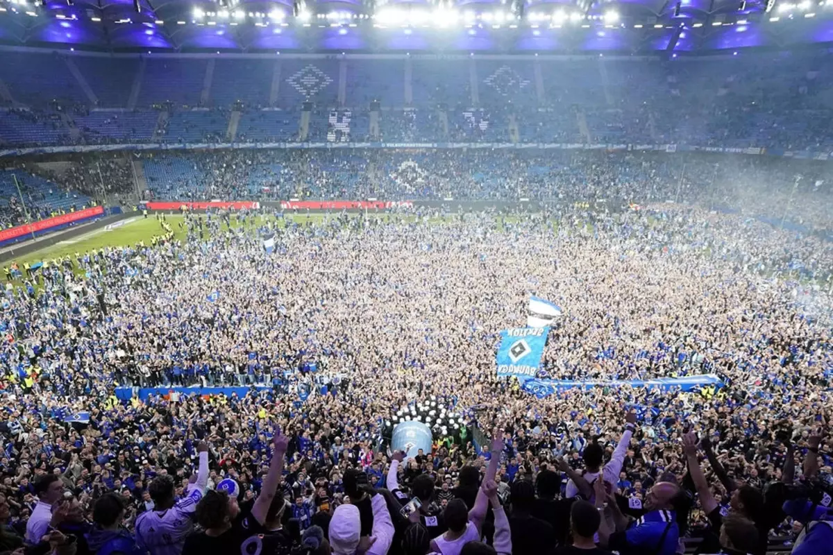 Hamburg'un Bundesliga'ya Yükselişi Kutlamalarında İzdiham: 26 Yaralı