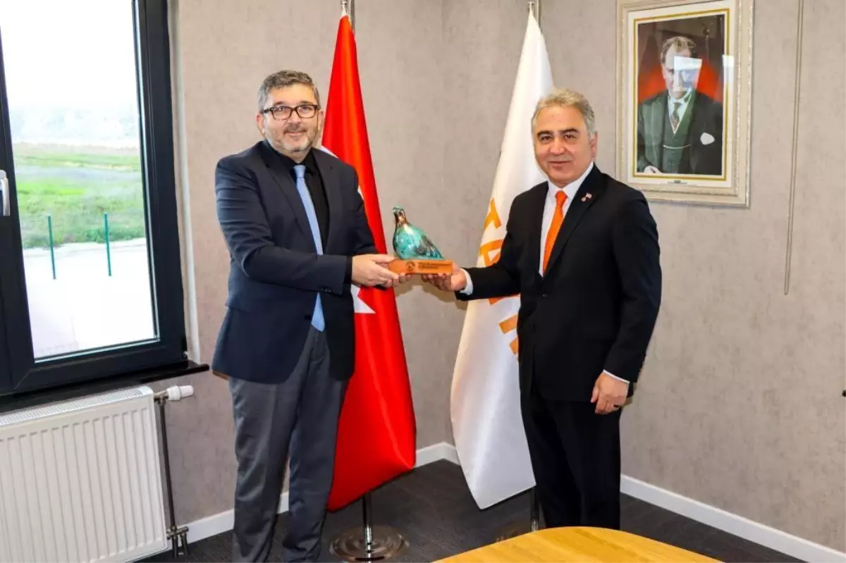 BŞEÜ'den Sanayi İşbirliği Vurgusu