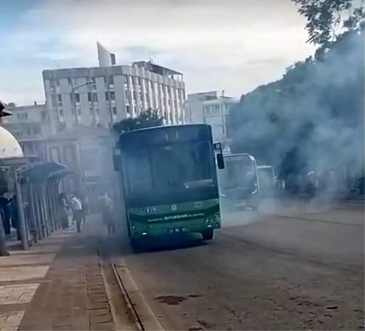 Denizli'de Halk Otobüsünde Yangın Paniği