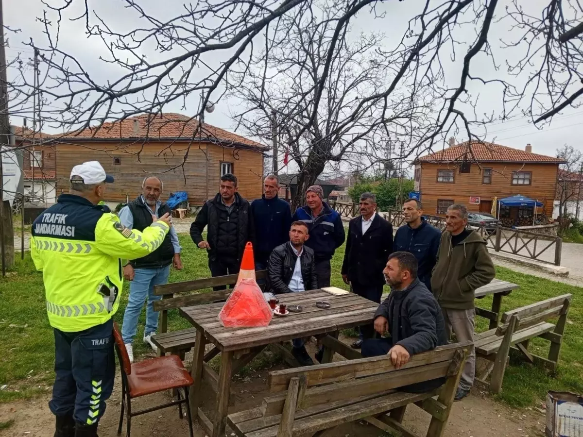 Kırklareli'nde Jandarmadan Traktör Sürücülerine Eğitim