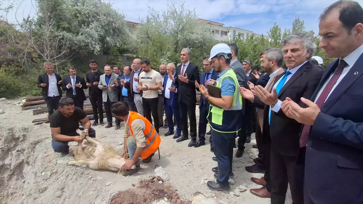 Beypazarı'nda Yeni Lise Temeli Atıldı