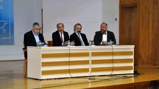 Dezenformasyon ve Barış Paneli