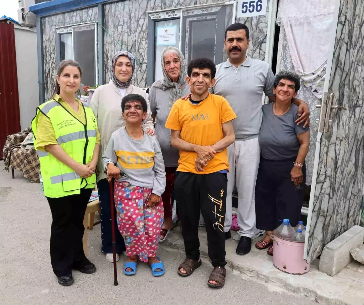 HBB, Anneler Günü'nde Süheyla Ezer'i Ziyaret Etti