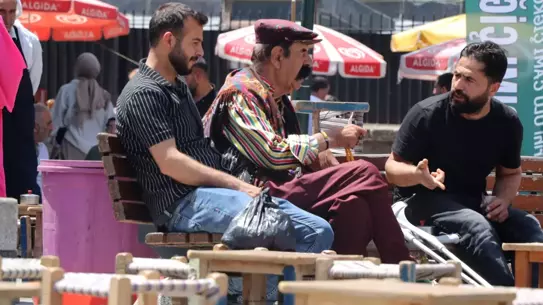 Diyarbakırlılar Barış ve Fesih Kararını Kutluyor