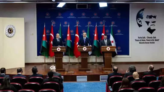 Fidan: Suriye'nin İstikrarı İçin YPG Tehdidi Önemli