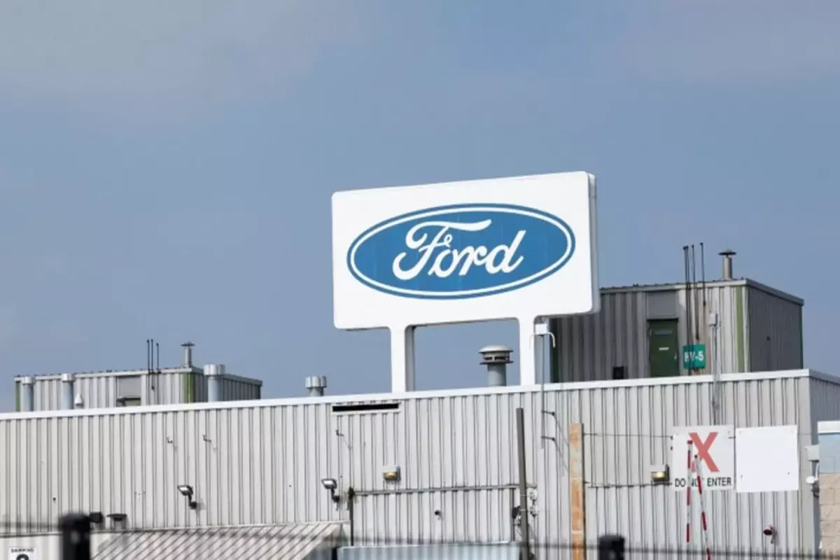 Ford İşçileri Köln'de Greve Gidiyor