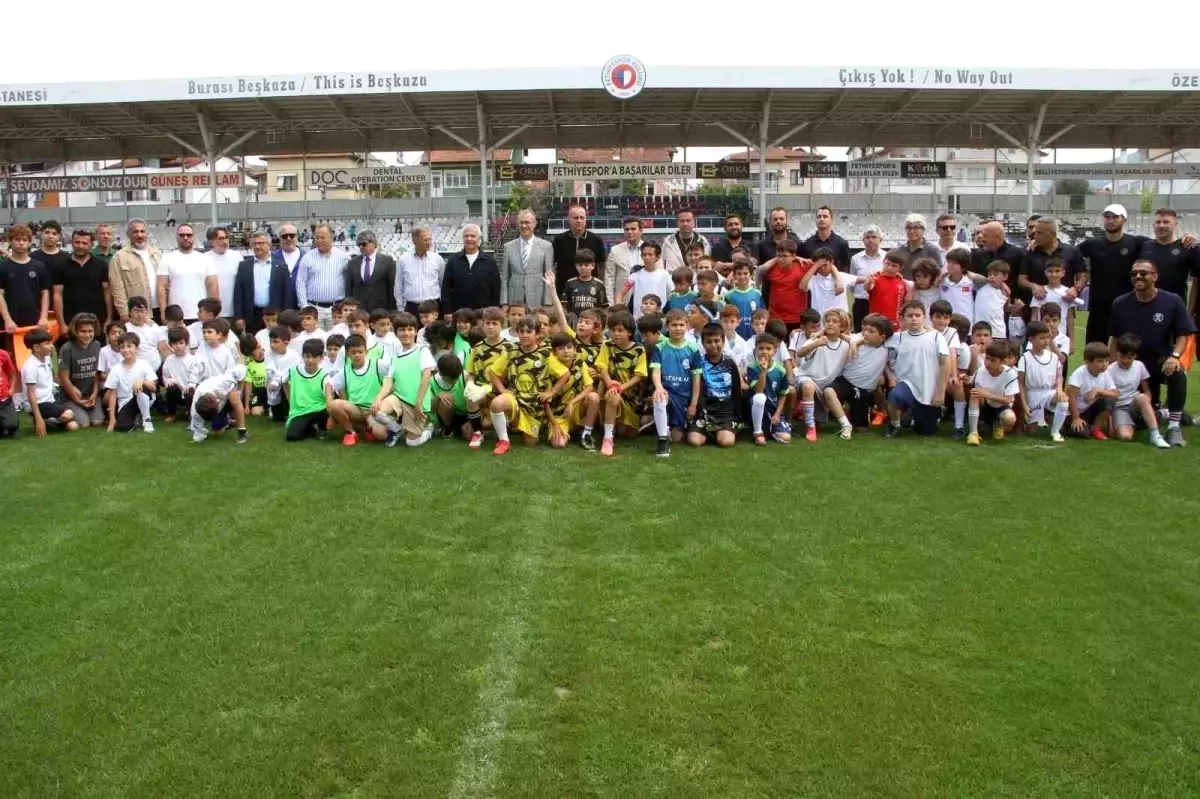 Fethiye'de 'Geleceğin Yıldızlarını Arıyor' Futbol Turnuvası Başladı
