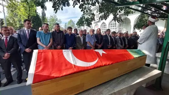 Lenf Kanserine Yenik Düşen Okul Müdürü Uğurlandı
