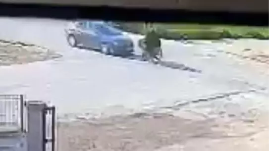 İnegöl'de Motosiklet ve Otomobil Çarpıştı