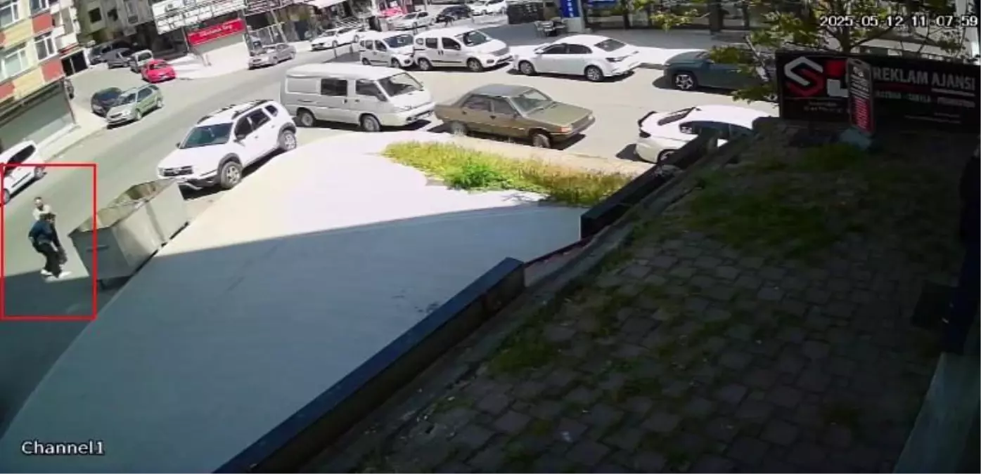 Arnavutköy'de Hırsızlık Anı Güvenlik Kamerasında