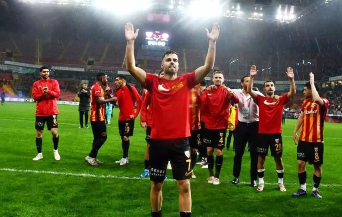 Cardoso'dan Hat-Trick!