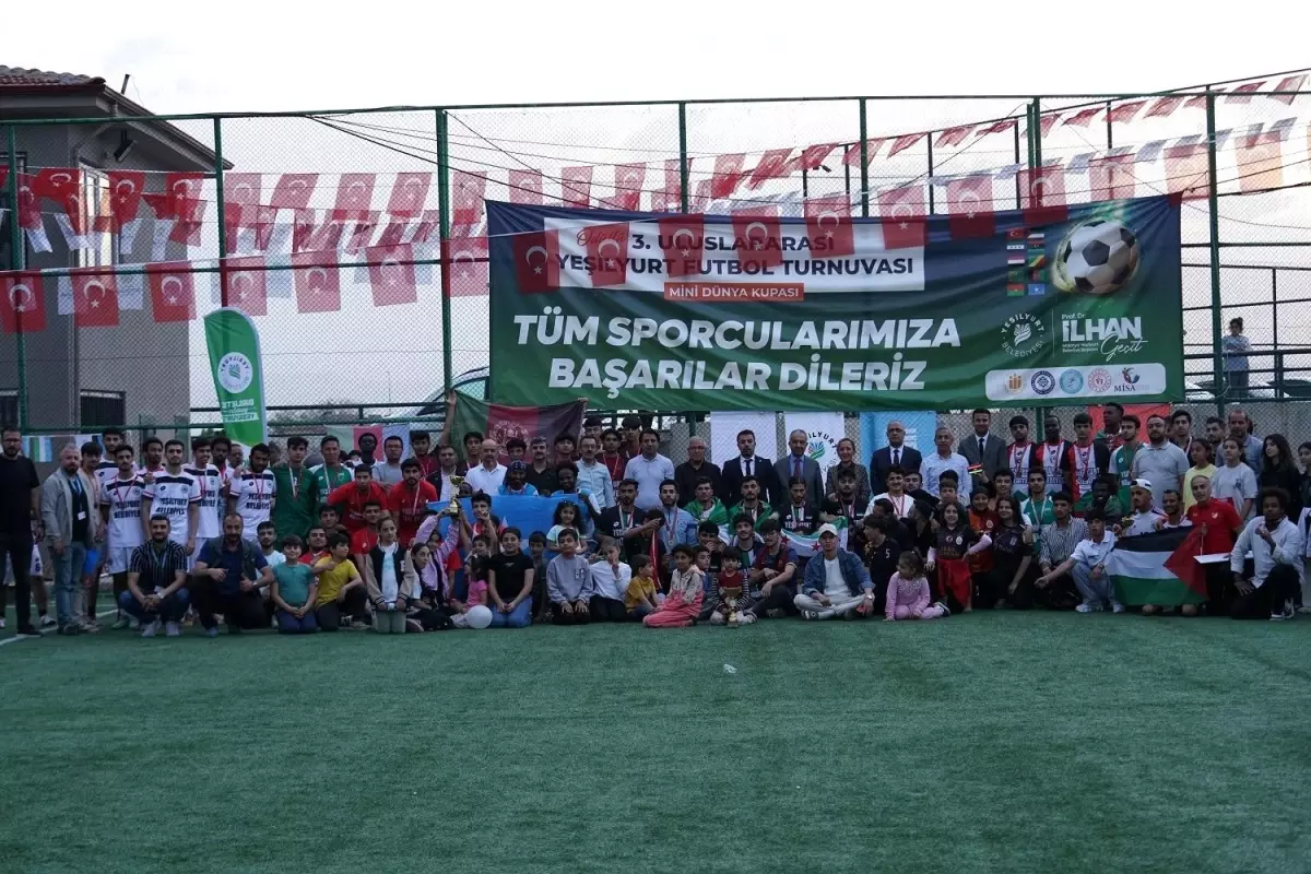 Uluslararası Yeşilyurt Futbol Turnuvası'nda Şampiyon Suriye Karması