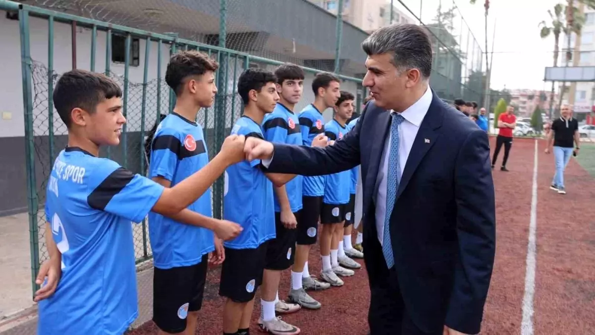 Akdeniz Belediyespor U-15 Takımı Türkiye Şampiyonası İçin Karaman'a Gidiyor