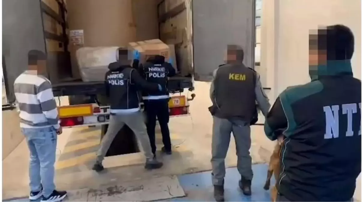 Edirne'de 115 kg Skunk Ele Geçirildi