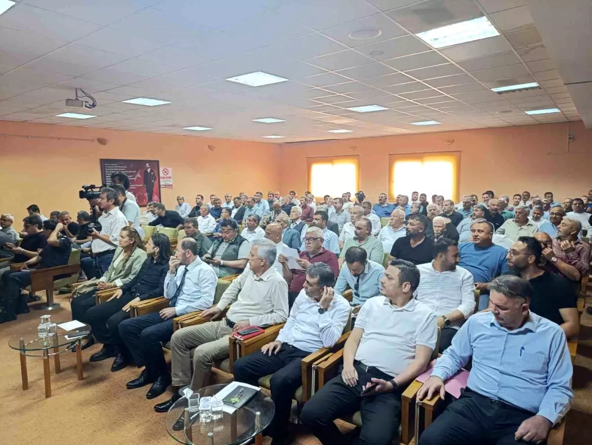 Kozan'da Muhtarlara Bağımlılıkla Mücadele Semineri
