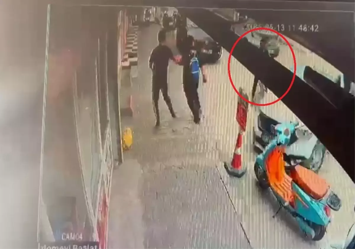 Adana'da Araç Bisikletliye Çarptı