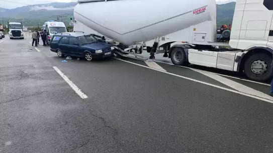 Malatya'da Tır ve Otomobil Çarpıştı: 1 Yaralı