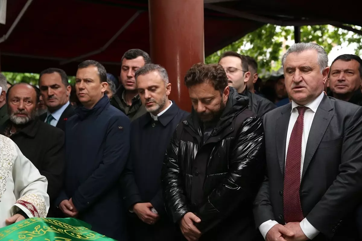 AK Parti Rize Milletvekili Muhammed Avcı'nın babası son yolculuğuna uğurlandı