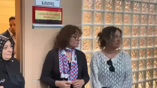 Şavşat'ta Sondaj Kamyonu Devrildi: 1 Ölü, 2 Yaralı