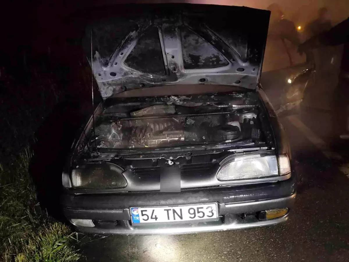 Kaynarca'da Otomobil Yangını