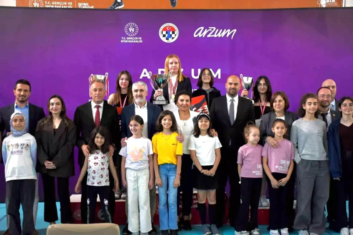 2025 Kadınlar Satranç Şampiyonu Atalık