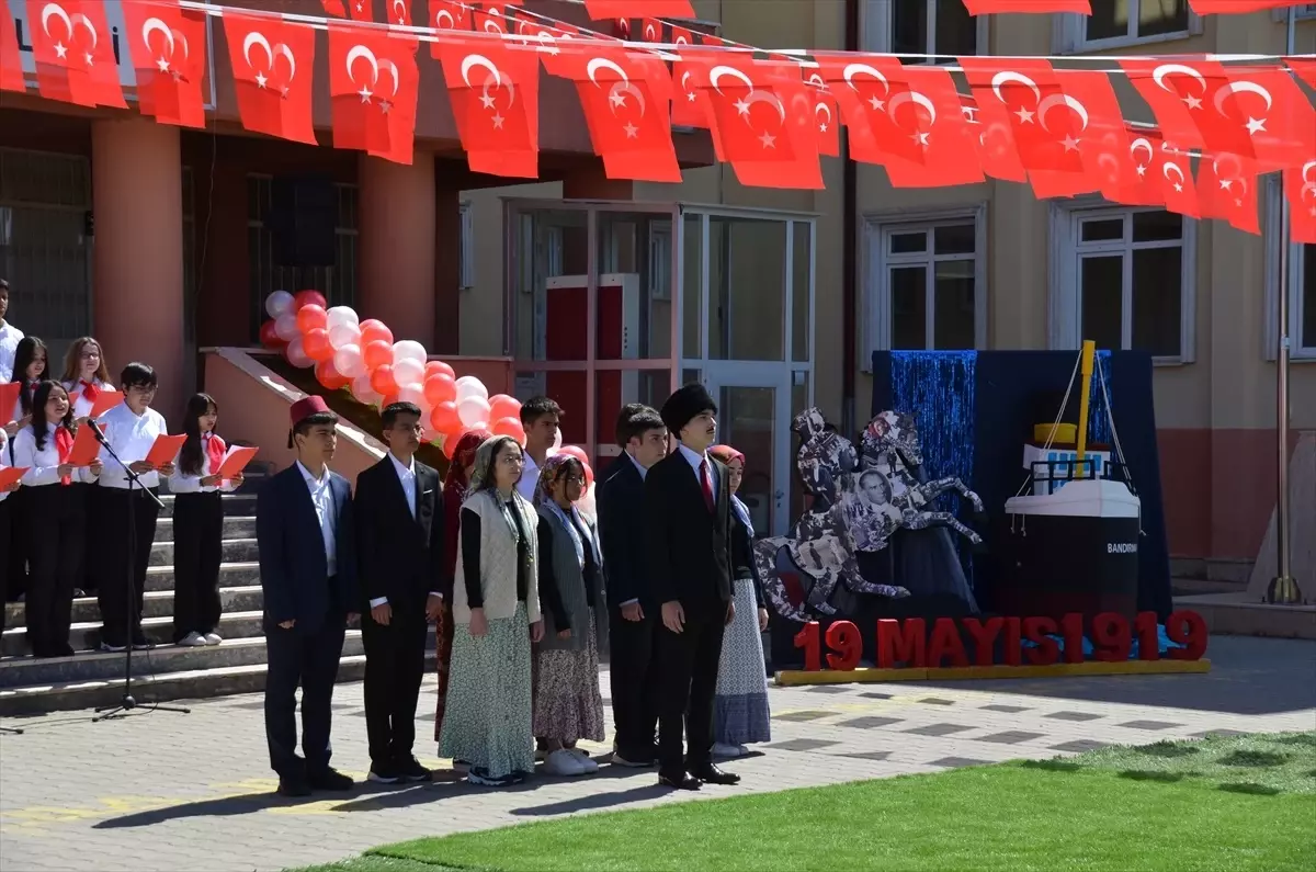 Kahramankazan'da 19 Mayıs Töreni Yapıldı