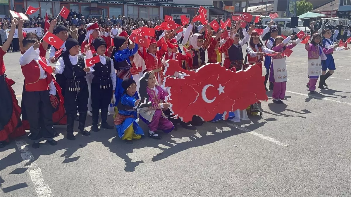Malazgirt'te 19 Mayıs Coşkuyla Kutlandı