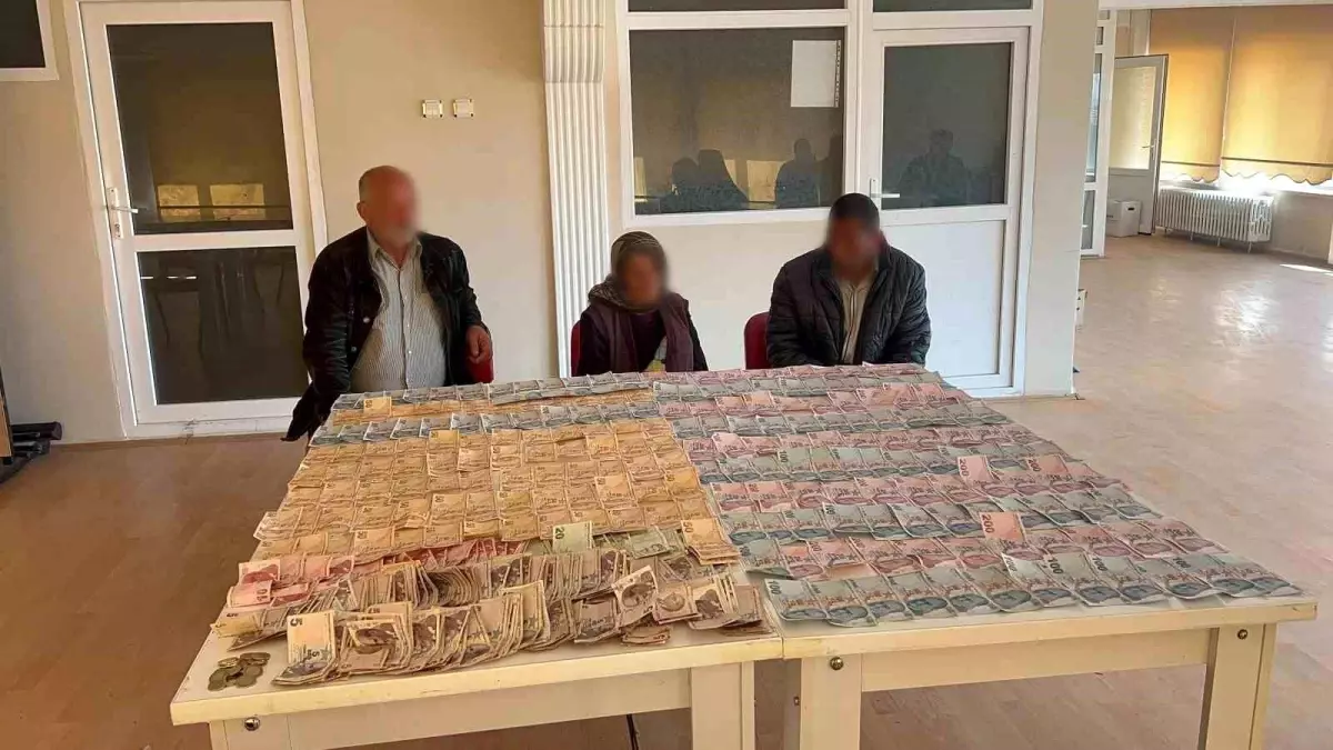 Çorum'da 3 Dilenciden 24 Bin TL'lik Varlık Ele Geçirildi