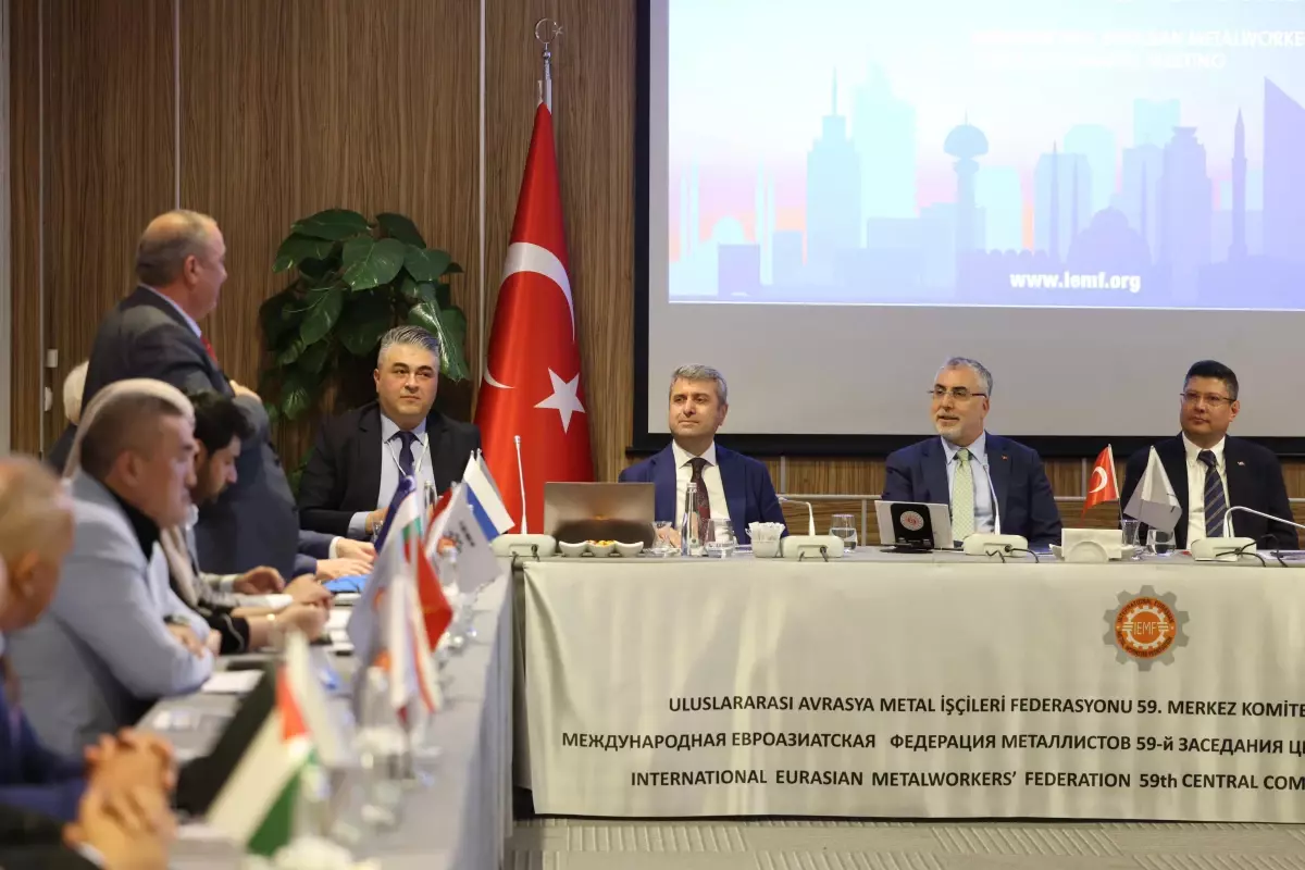 Vedat Işıkhan, İşçi Sendikaları ile Toplandı