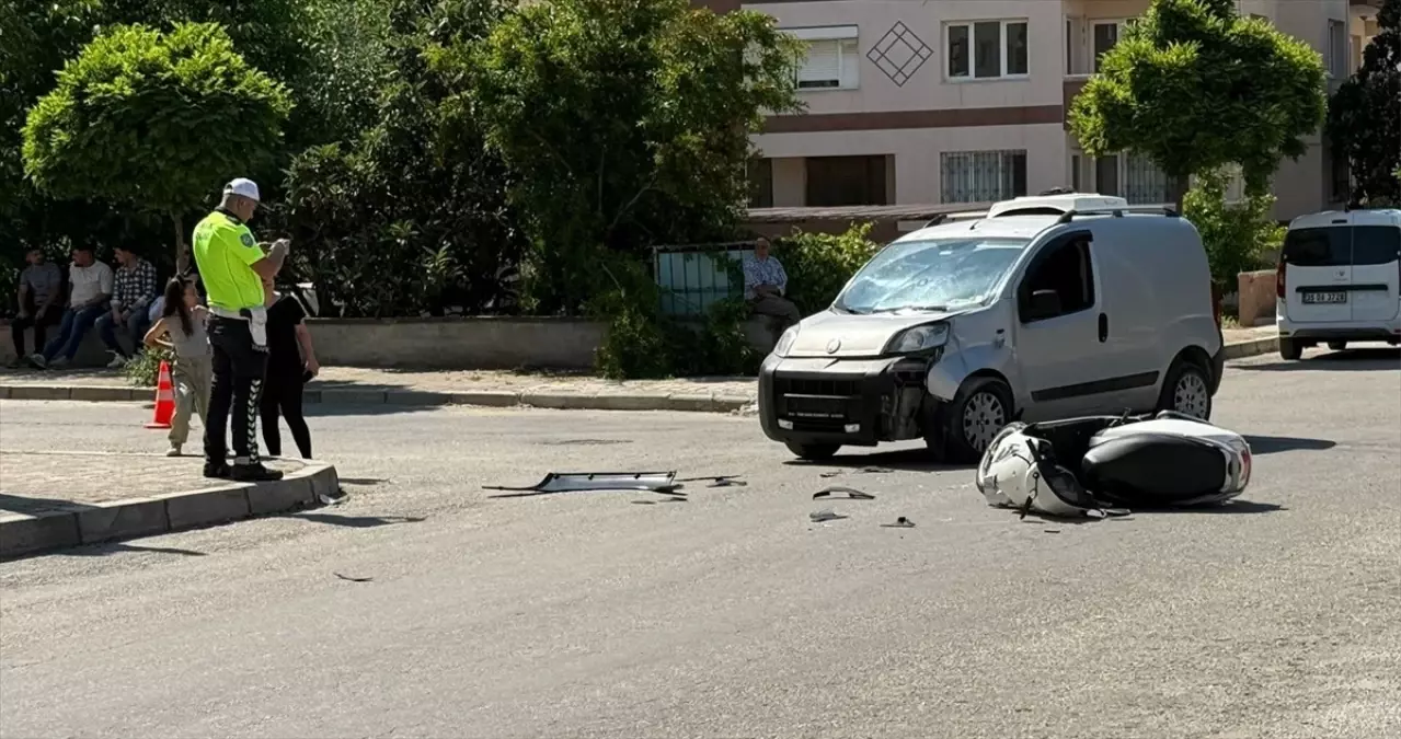 Tire'de Motosiklet Kazası: İki Yaralı