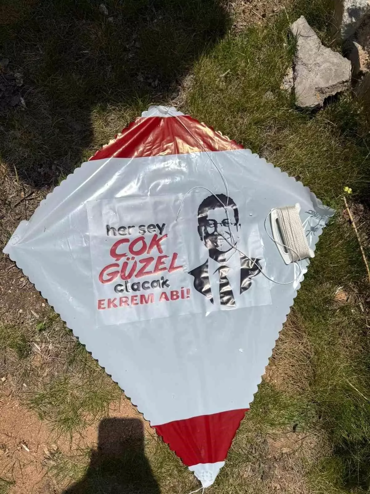 Kırşehir Gençlik Şöleni'nde Ekrem İmamoğlu Uçurtmaları Tartışma Yarattı