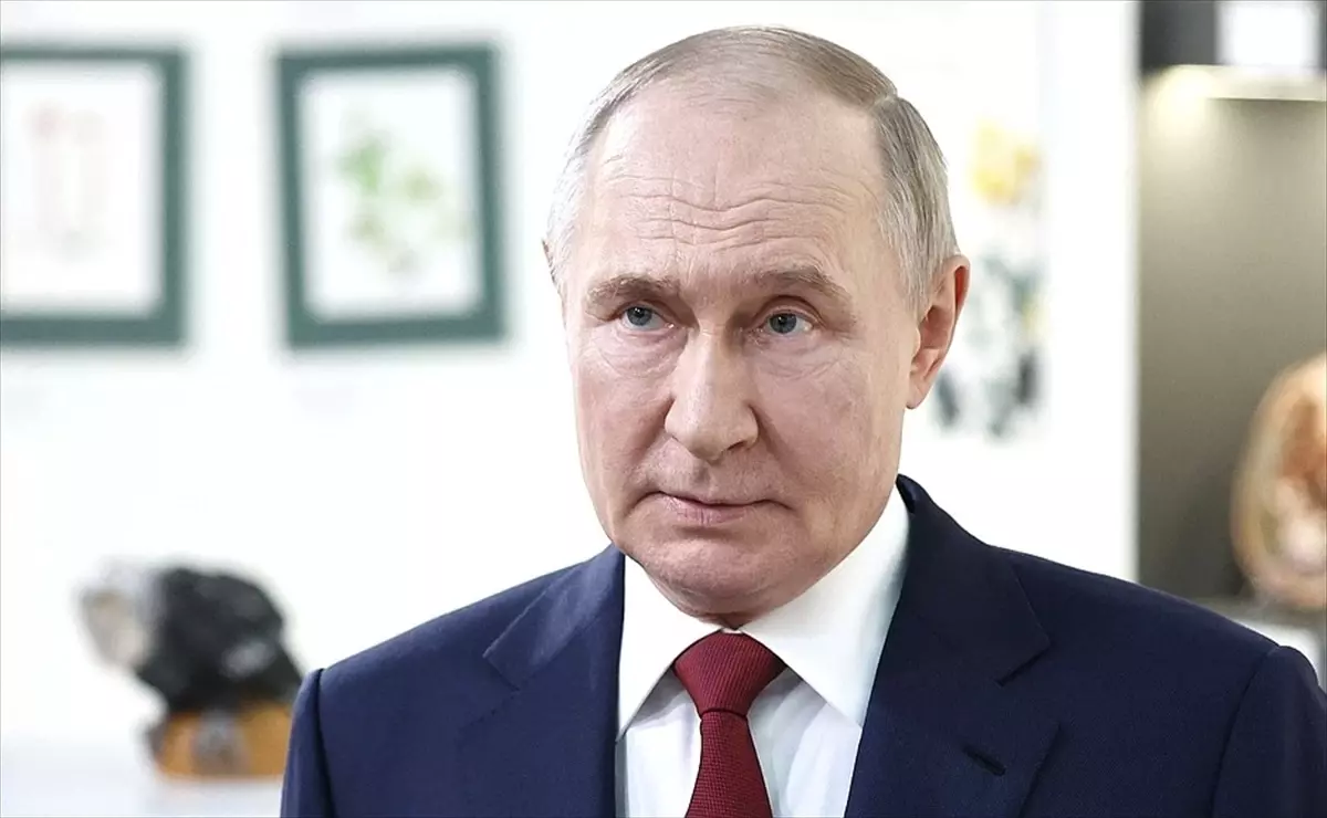 Putin ve Trump'tan Yapıcı Görüşme