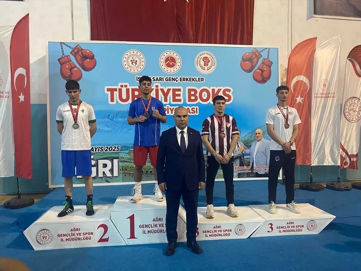Ağrı'da Boks Şampiyonası Sona Erdi