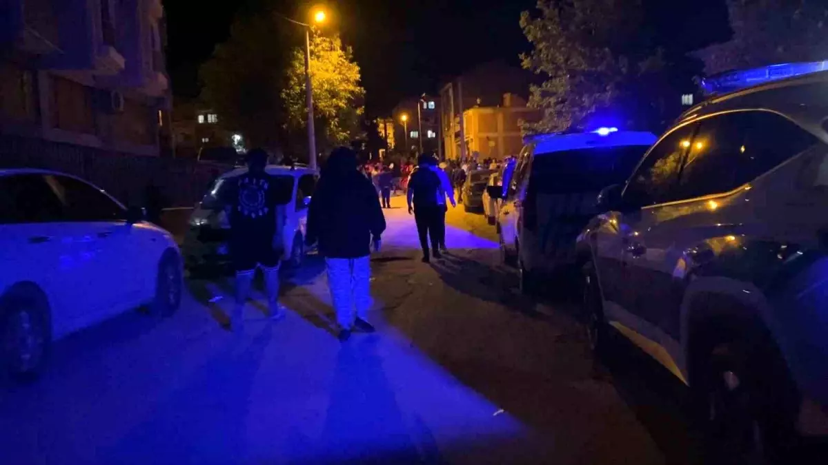 İnegöl'de Aileler Arasında Kavga: İki Yaralı