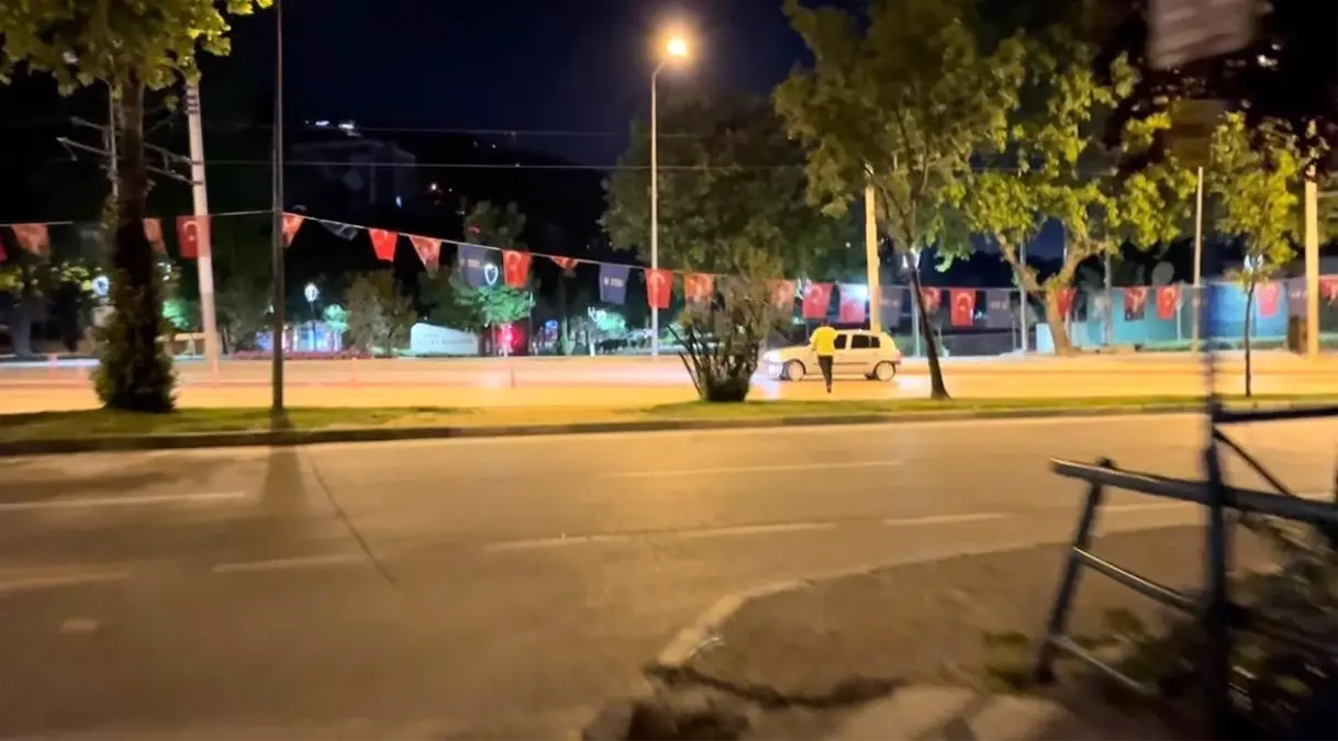Bursa'da Alkollü Sürücü Polisi Görünce Gazladı