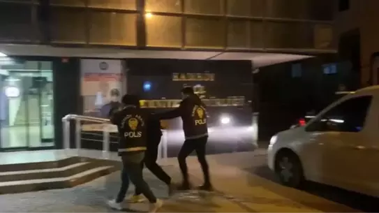 Kadıköy'de Taraftar Kavgası: 1 Yaralı