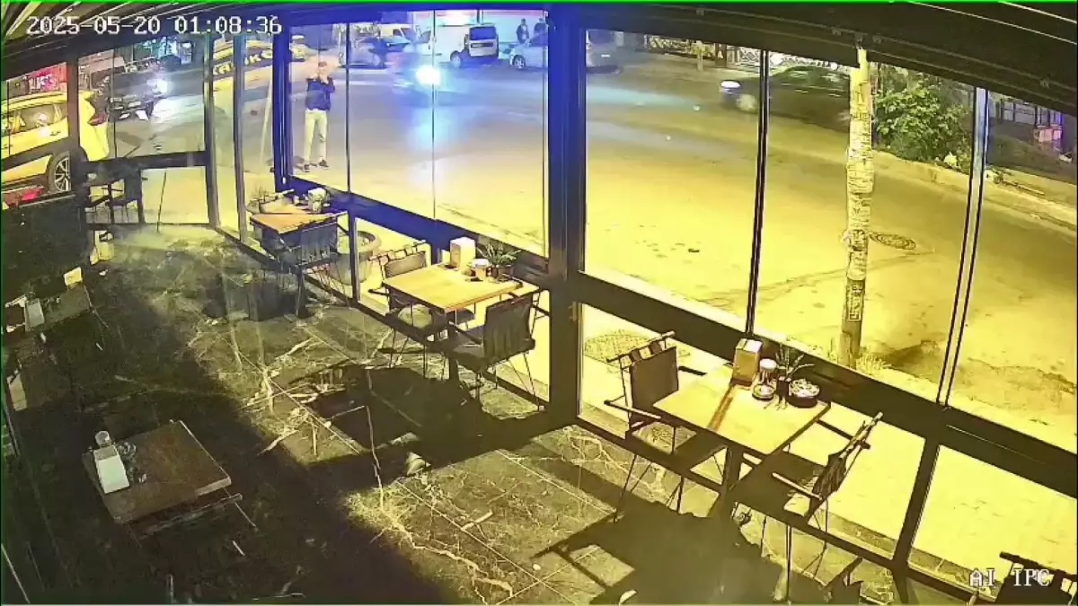 Esenyurt'ta Kuzenine Kurşun Yağdırdı