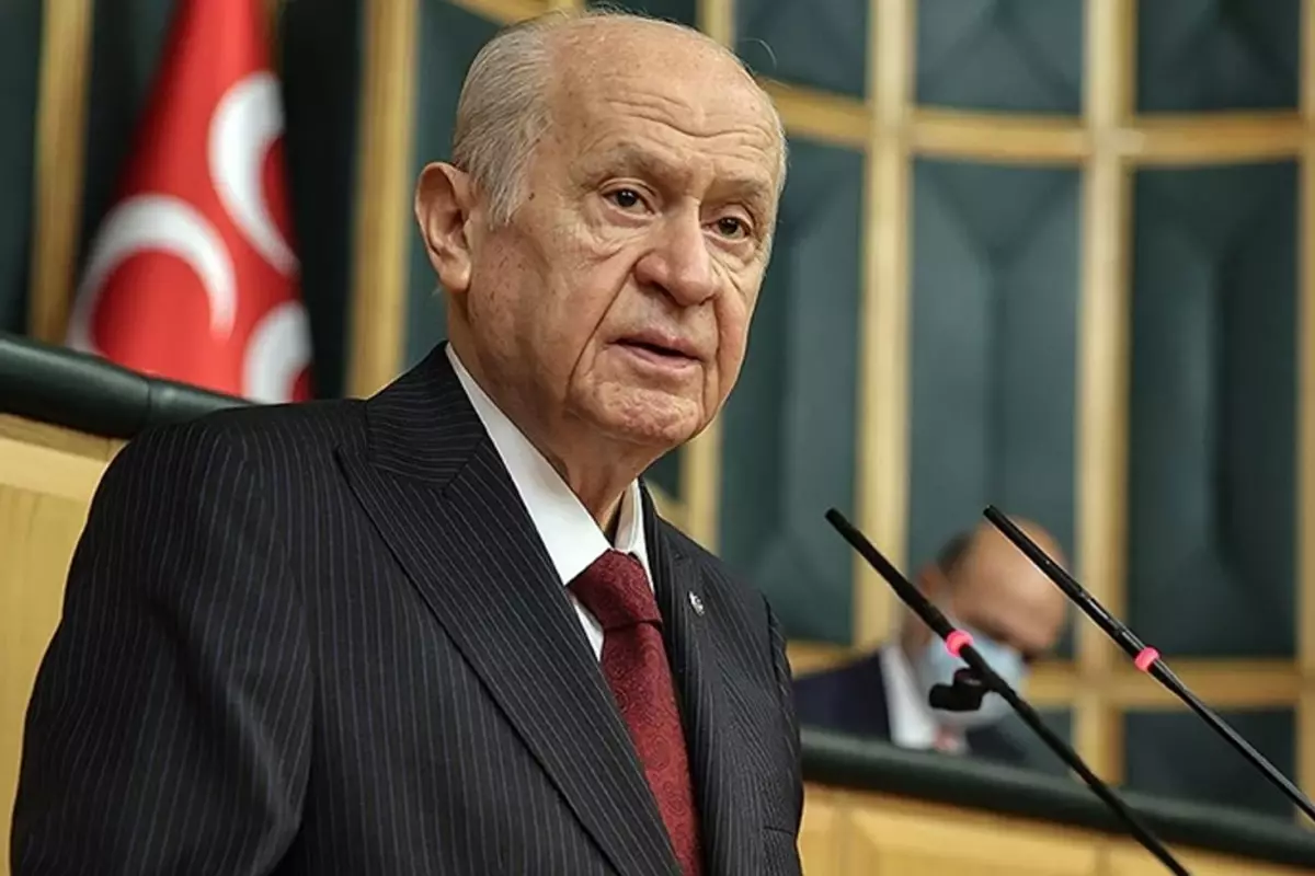 Bahçeli'den Galatasaray'a Tebrik