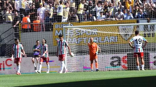 Karşıyaka Play-Off'ta Eledi