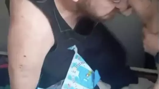 Hapis cezalısı E.E. bazanın altında yakalandı