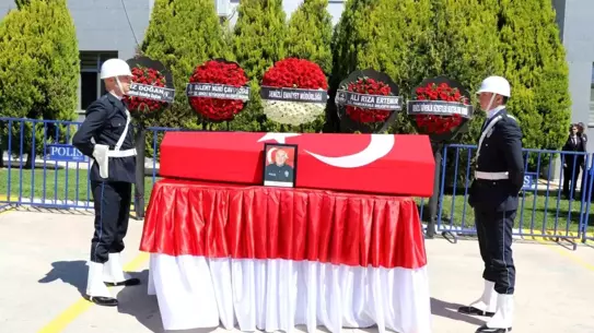 Denizli'de Polis Memuru Kalp Krizinden Hayatını Kaybetti