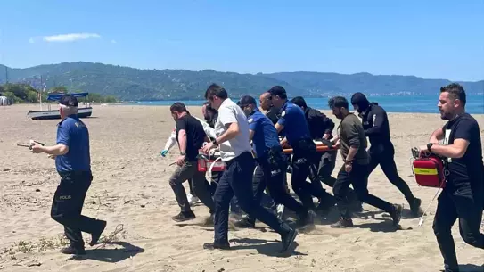 Denizde Boğulma Tehlikesi Geçiren 3 Lise Öğrencisi Kurtarıldı