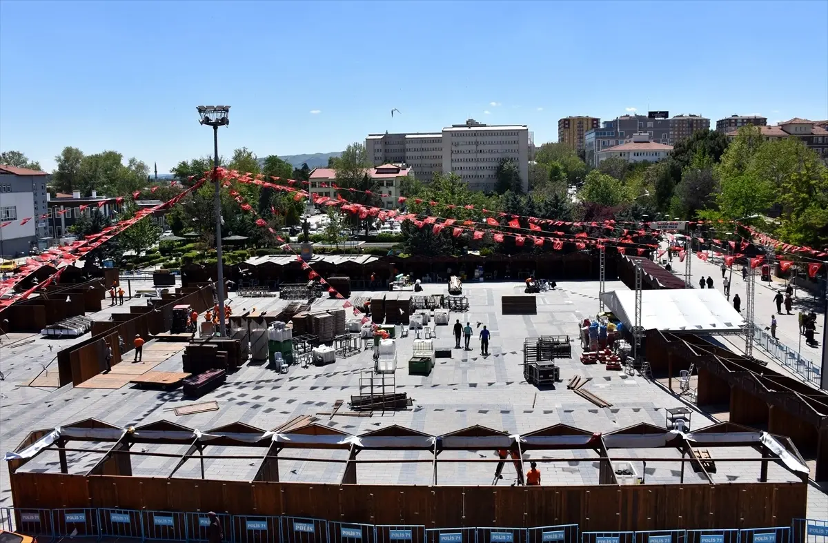 Kırıkkale'de İşyurtları Fuarı