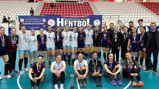 Anadolu Üniversitesi Hentbol Takımı 4. Şampiyonluğunu Kazandı