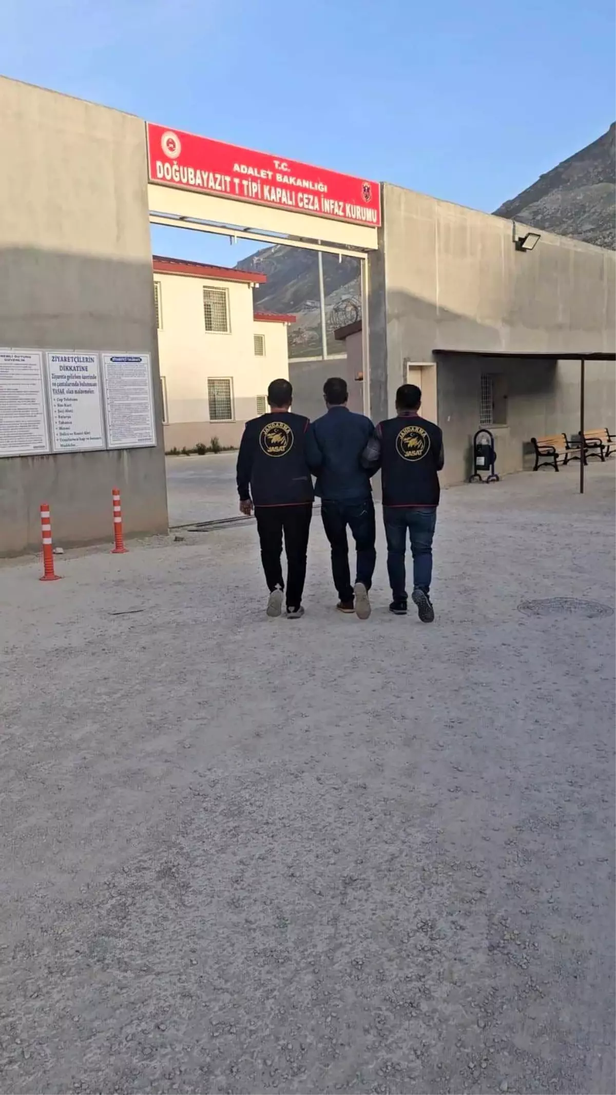 Firari Hükümlü Ağrı'da Yakalandı