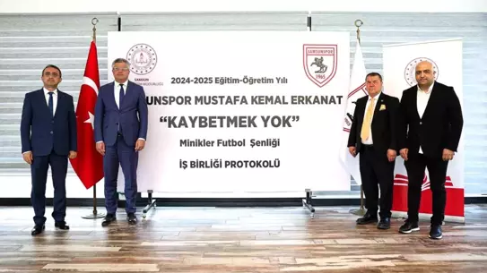 Samsunspor ve Milli Eğitimden Miniklere Futbol Şenliği İş Birliği