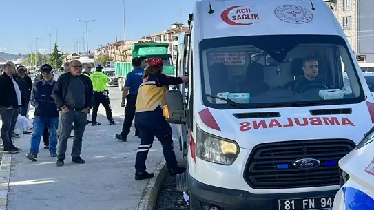 Düzce'de Motosiklet Kazası: 3 Yaralı