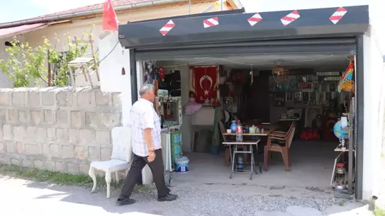 Emekli Fırıncıdan Müzeye Dönüşen Garaj