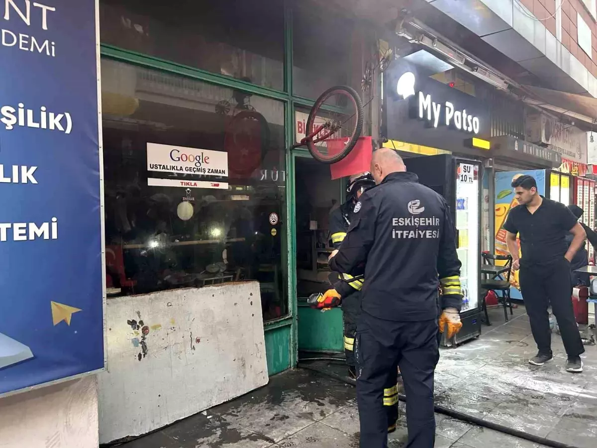 Eskişehir'de Yangın: Bisiklet Dükkanında Maddi Hasar